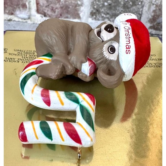 VTG Hallmark Child's Fifth Christmas Ornament 1991 Teddy Bear Years Koal… - Picture 4 of 12